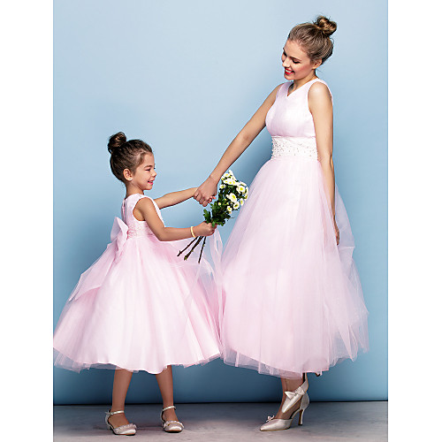 Ball Gown Tea Length Flower Girl Dresses Party Tulle Sleeveless V Neck with Criss Cross / Holiday / Cocktail Party / Formal Evening / Mini Me
Ball Gown Tea Length Flower Girl Dresses Party Tulle Sleeveless V Neck with Criss Cross / Holiday / Cocktail Party / Formal Evening / Mini Me
