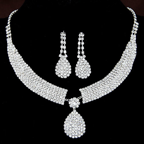 Women's Clear Synthetic Diamond Jewelry Set Drop Earrings Pendant Necklace Drop Teardrop Ladies Luxury Elegant Bridal Rhinestone Earrings Jewelry Set-Square / Set-Chain / Set-Heart For Party Wedding
Women's Clear Synthetic Diamond Jewelry Set Drop Earrings Pendant Necklace Drop Teardrop Ladies Luxury Elegant Bridal Rhinestone Earrings Jewelry Set-Square / Set-Chain / Set-Heart For Party Wedding