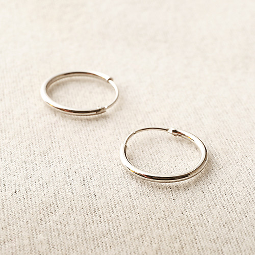 Women's Hoop Earrings Earrings Ladies Fashion Simple Style Earrings Jewelry Golden / Silver For Casual Daily Sports
Women's Hoop Earrings Earrings Ladies Fashion Simple Style Earrings Jewelry Golden / Silver For Casual Daily Sports