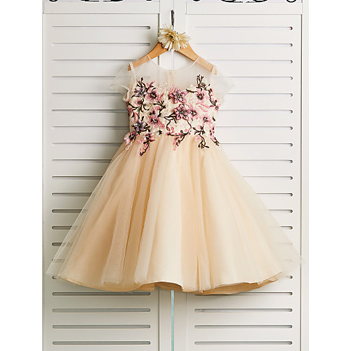 Princess Knee Length Flower Girl Dresses Wedding Satin Cap Sleeve Jewel Neck with Embroidery
Princess Knee Length Flower Girl Dresses Wedding Satin Cap Sleeve Jewel Neck with Embroidery