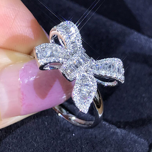 Women's Ring 1pc Silver Imitation Diamond Alloy Luxury Korean Fashion Daily School Jewelry Vintage Style Bowknot
Women's Ring 1pc Silver Imitation Diamond Alloy Luxury Korean Fashion Daily School Jewelry Vintage Style Bowknot