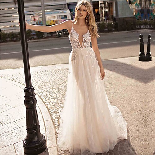 A-Line Wedding Dresses V Neck Court Train Lace Tulle Spaghetti Strap Beach Boho See-Through Backless with Appliques 2021
A-Line Wedding Dresses V Neck Court Train Lace Tulle Spaghetti Strap Beach Boho See-Through Backless with Appliques 2021