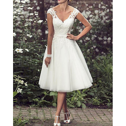 A-Line Wedding Dresses V Neck Tea Length Lace Tulle Regular Straps Mordern Vintage Modern with Buttons Beading 2021
A-Line Wedding Dresses V Neck Tea Length Lace Tulle Regular Straps Mordern Vintage Modern with Buttons Beading 2021