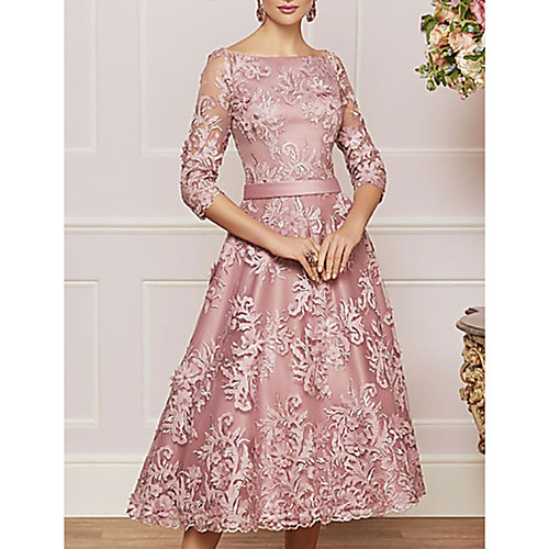 A-Line Mother of the Bride Dress Plus Size Vintage Bateau Neck Tea Length Lace 3/4 Length Sleeve with Beading Appliques 2021
A-Line Mother of the Bride Dress Plus Size Vintage Bateau Neck Tea Length Lace 3/4 Length Sleeve with Beading Appliques 2021