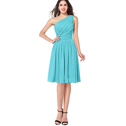 A-Line One Shoulder Knee Length Chiffon Bridesmaid Dress with Pleats / Ruching
A-Line One Shoulder Knee Length Chiffon Bridesmaid Dress with Pleats / Ruching