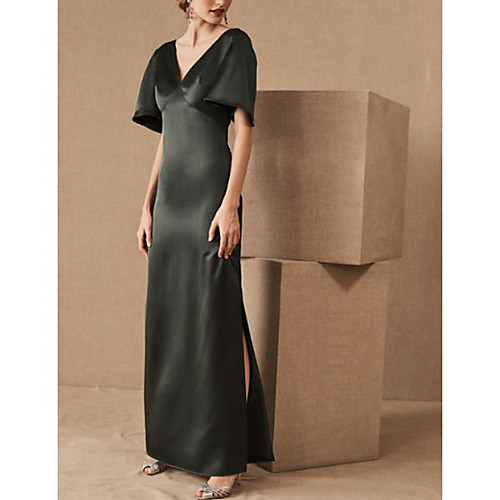 Sheath / Column Plunging Neck Floor Length Satin Bridesmaid Dress with Split Front / Open Back
Sheath / Column Plunging Neck Floor Length Satin Bridesmaid Dress with Split Front / Open Back