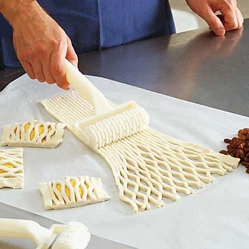 1Pc DIY Plastic A Mesh Modeling Dough Cutter Cake Hob Fondant Mold Tool Baking Tool Pizza Cutters Wheels 2012.5cm
1Pc DIY Plastic A Mesh Modeling Dough Cutter Cake Hob Fondant Mold Tool Baking Tool Pizza Cutters Wheels 2012.5cm