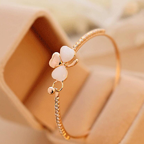 Women's Bracelet Classic Wedding Birthday Vintage Theme European Trendy Casual / Sporty Ethnic French Alloy Bracelet Jewelry Rose Gold / Gold / White For Date Festival
Women's Bracelet Classic Wedding Birthday Vintage Theme European Trendy Casual / Sporty Ethnic French Alloy Bracelet Jewelry Rose Gold / Gold / White For Date Festival