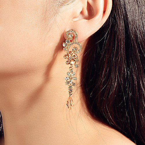 Women's Earrings Pear Cut Wedding Classic Baroque Trendy Romantic Modern Imitation Diamond Earrings Jewelry Gold For Party Evening Engagement Beach Promise Festival 1 Pair
Women's Earrings Pear Cut Wedding Classic Baroque Trendy Romantic Modern Imitation Diamond Earrings Jewelry Gold For Party Evening Engagement Beach Promise Festival 1 Pair