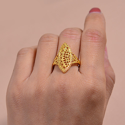 Women's Ring Wedding Ring Belle Ring 1pc Gold Gold Plated Irregular Statement Stylish Luxury Wedding Party Evening Jewelry
Women's Ring Wedding Ring Belle Ring 1pc Gold Gold Plated Irregular Statement Stylish Luxury Wedding Party Evening Jewelry
