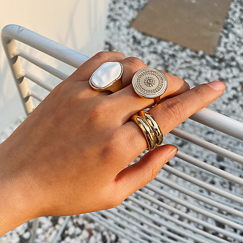 Women's Ring 1 set Gold Gold Plated Alloy Round Basic Vintage Punk Gift Prom Jewelry Geometrical Wearable
Women's Ring 1 set Gold Gold Plated Alloy Round Basic Vintage Punk Gift Prom Jewelry Geometrical Wearable