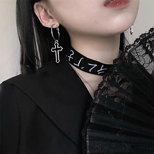 Women's Drop Earrings Geometrical Cross Punk European Trendy Rock Modern Earrings Jewelry Black For Halloween Sport Street Festival
Women's Drop Earrings Geometrical Cross Punk European Trendy Rock Modern Earrings Jewelry Black For Halloween Sport Street Festival