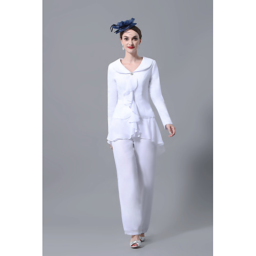 Pantsuit / Jumpsuit Mother of the Bride Dress Plus Size Elegant V Neck Floor Length Polyester Long Sleeve with Lace 2021
Pantsuit / Jumpsuit Mother of the Bride Dress Plus Size Elegant V Neck Floor Length Polyester Long Sleeve with Lace 2021
