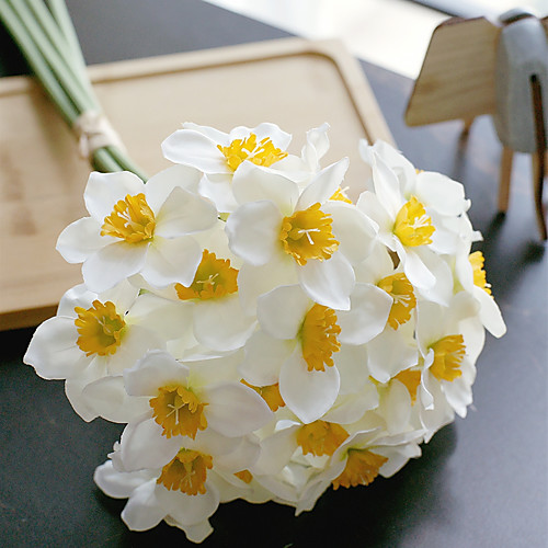 6Pcs Artificial Flowers Display Bridal Bouquet Home Decor Wedding Party Simulation Flowers
6Pcs Artificial Flowers Display Bridal Bouquet Home Decor Wedding Party Simulation Flowers