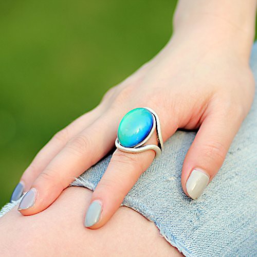 handmade polished antique sterling silver plating oval stone color change mood ring mj-rs022 (9)
handmade polished antique sterling silver plating oval stone color change mood ring mj-rs022 (9)
