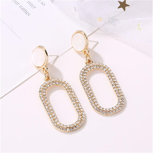 Women's Cubic Zirconia Drop Earrings Classic Diamond Stylish Earrings Jewelry Gold For Party Evening Gift Date Festival 1 Pair
Women's Cubic Zirconia Drop Earrings Classic Diamond Stylish Earrings Jewelry Gold For Party Evening Gift Date Festival 1 Pair