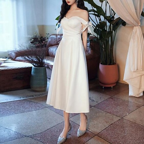 A-Line Reformation Amante Minimalist Wedding Guest Cocktail Party Dress Off Shoulder Short Sleeve Tea Length Italy Satin with Bow(s) Pleats 2021
A-Line Reformation Amante Minimalist Wedding Guest Cocktail Party Dress Off Shoulder Short Sleeve Tea Length Italy Satin with Bow(s) Pleats 2021