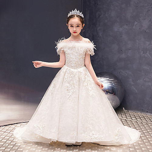 Princess Sweep / Brush Train Flower Girl Dresses Event / Party Lace Sleeveless Off Shoulder with Feathers / Fur
Princess Sweep / Brush Train Flower Girl Dresses Event / Party Lace Sleeveless Off Shoulder with Feathers / Fur