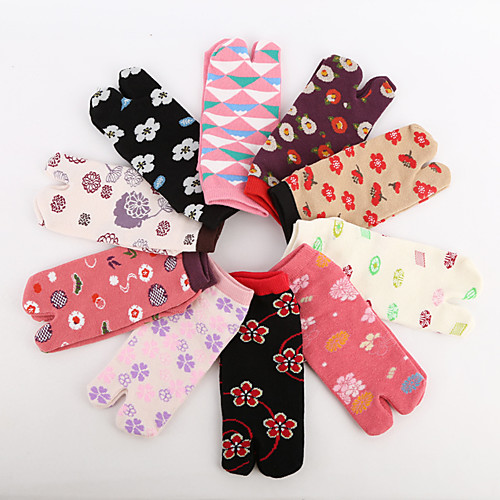 Women's Hiking Socks 1 Pair Outdoor Soft Stretchy Comfortable Socks Floral / Botanical Cotton Black Purple Red for Hunting Fishing Climbing
Women's Hiking Socks 1 Pair Outdoor Soft Stretchy Comfortable Socks Floral / Botanical Cotton Black Purple Red for Hunting Fishing Climbing