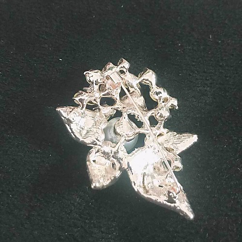 diamond flower brooch female bridal bouquet accessories fashion pearl shawl silk scarf buckle pin
diamond flower brooch female bridal bouquet accessories fashion pearl shawl silk scarf buckle pin