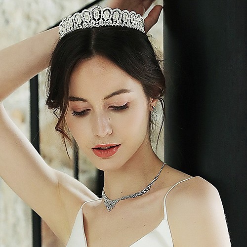 Retro Wedding Rhinestone Headpiece with Rhinestone / Trim 1 Piece Wedding / Special Occasion Headpiece
Retro Wedding Rhinestone Headpiece with Rhinestone / Trim 1 Piece Wedding / Special Occasion Headpiece