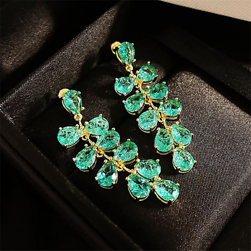 Women's Stud Earrings Earrings Classic Fashion Leaf Romantic Punk Trendy Cute Sweet Earrings Jewelry Gold For Street Gift Date Birthday Festival 1 Pair
Women's Stud Earrings Earrings Classic Fashion Leaf Romantic Punk Trendy Cute Sweet Earrings Jewelry Gold For Street Gift Date Birthday Festival 1 Pair