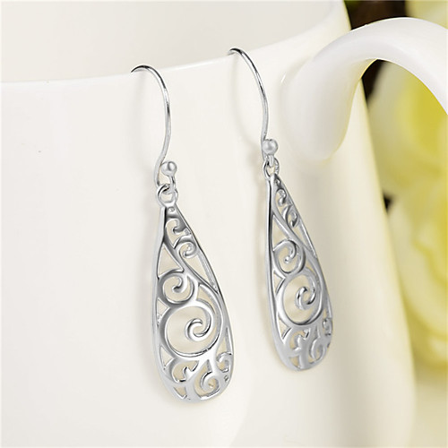Women's Hoop Earrings Classic Fashion Romantic Punk Trendy Cute Sweet Earrings Jewelry Silver For Street Gift Date Birthday Festival 1 Pair
Women's Hoop Earrings Classic Fashion Romantic Punk Trendy Cute Sweet Earrings Jewelry Silver For Street Gift Date Birthday Festival 1 Pair
