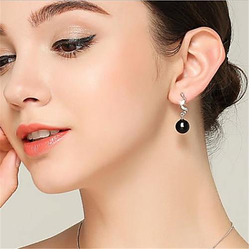 Dangle Earrings Drop Earrings Classic Fashion Punk Trendy Romantic Sweet Cute Imitation Pearl Earrings Jewelry Silver For Gift Date Street Birthday Festival 1 Pair
Dangle Earrings Drop Earrings Classic Fashion Punk Trendy Romantic Sweet Cute Imitation Pearl Earrings Jewelry Silver For Gift Date Street Birthday Festival 1 Pair