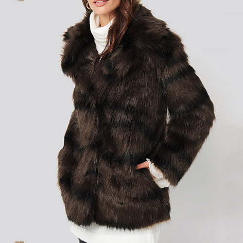 Women's Faux Fur Coat Daily Wear Fall Winter Regular Coat V Neck Regular Fit Casual Jacket Solid Color Pocket Black
Women's Faux Fur Coat Daily Wear Fall Winter Regular Coat V Neck Regular Fit Casual Jacket Solid Color Pocket Black