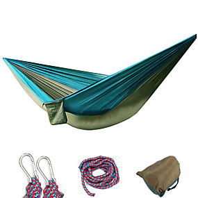baratos Acampamento &amp; Aventura-Rede de Acampamento Hammock Duplo Ao ar livre Portátil Respirável Ultra Leve (UL) Pára-quedas de nylon com mosquetões e tiras de árvore para 2 Pessoas Caça Pesca Equitação Amarelo-Castanho Violeta