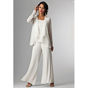 baratos Loja de Casamentos-Terninho Vestido Para Mãe dos Noivos Elegante Tamanhos Grandes Bateau Neck Longo Chiffon Sem Manga com Miçangas 2020