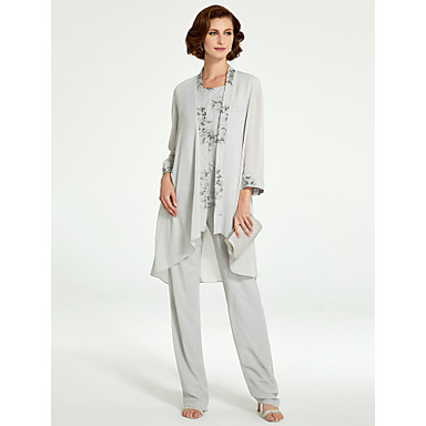 baratos Casamentos &amp; Festas-Terninho Vestido Para Mãe dos Noivos Elegante Tamanhos Grandes Bateau Neck Longo Chiffon Renda Sem Manga com Fru-Fru 2020