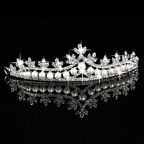 

Imitation Pearl / Rhinestone / Alloy Tiaras / Headwear with Floral 1pc Wedding / Special Occasion / Outdoor Headpiece