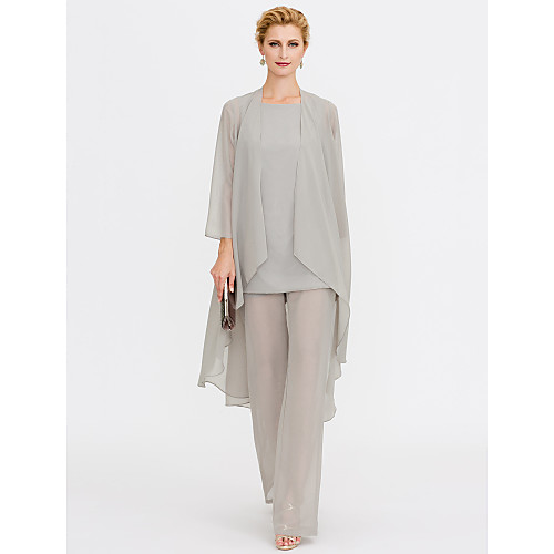 

Pantsuit / Jumpsuit Mother of the Bride Dress Plus Size Elegant Bateau Neck Floor Length Chiffon Sleeveless with 2021