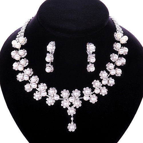 

Lucky Doll Women's Silver / Imitation Pearl / Alloy / Rhinestone Jewelry Set Rhinestone