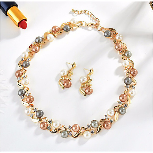 

Women's Freshwater Pearl Hoop Earrings Vintage Necklace Vintage Style Retro Twisted Leaf Ladies Elegant Vintage fancy Earrings Jewelry Silver / Gold For Party Ceremony