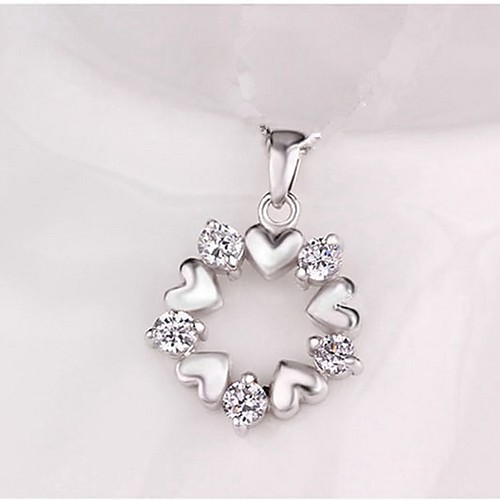 

Women's Pendant Classic Heart Wreaths Ladies Stylish Classic Copper Imitation Diamond Silver Necklace Jewelry 1pc For Daily