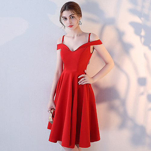 

Off Shoulder Knee Length Chiffon Bridesmaid Dress with by Lightinthebox