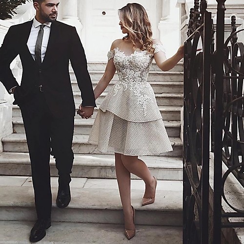 

A-Line Sexy Holiday Cocktail Party Valentine's Day Dress Off Shoulder Sleeveless Knee Length Lace Tulle with Appliques 2021