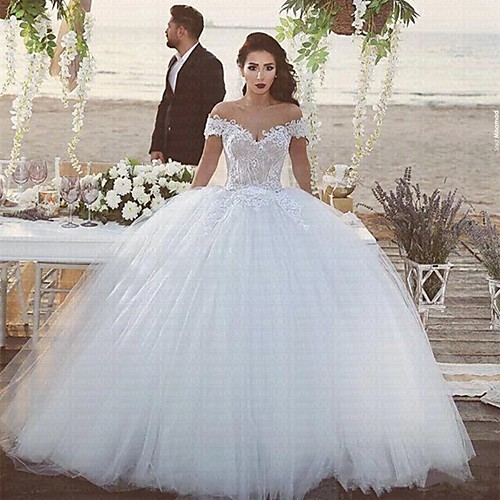 

Ball Gown Wedding Dresses Off Shoulder Chapel Train Lace Tulle Strapless Beautiful Back with 2021
