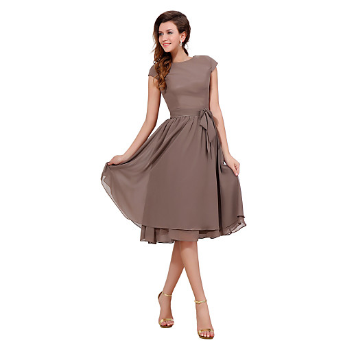 

A-Line Mother of the Bride Dress Sweet Jewel Neck Knee Length Chiffon Short Sleeve with Buttons 2021