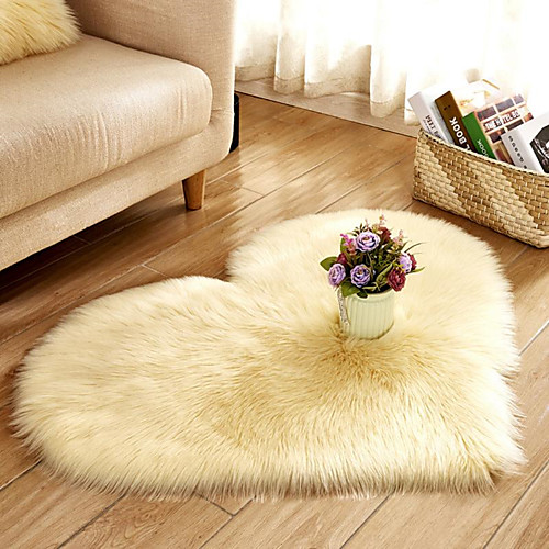 

Heart Shaped Soft Faux Sheepskin Fur Area Rugs Anti-skidding Plush Rug/Foot Pad/Chair Pad for Bedroom Living Room Mat Plush