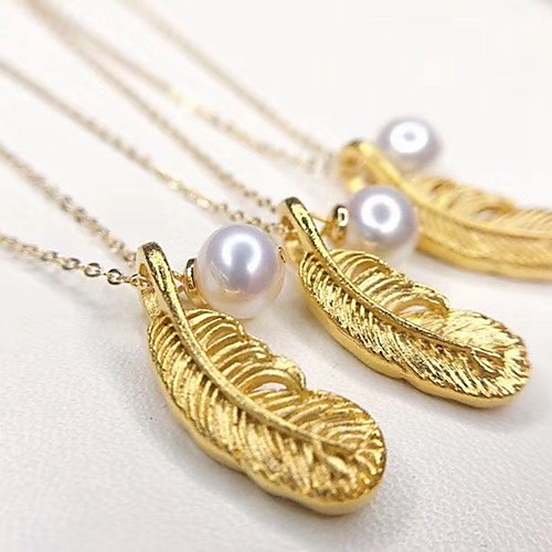 

Women's White Freshwater Pearl Pendant Necklace Lockets Necklace Necklace Classic Feather Vintage Trendy Romantic Ethnic 14K Gold Plated Gold 45 cm Necklace Jewelry 1pc For Party Evening Formal