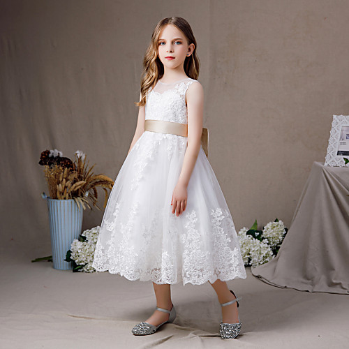 

A-Line Floor Length Junior Bridesmaid Dress Party Lace Sleeveless Jewel Neck with Appliques