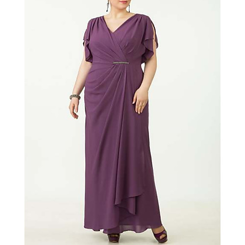 

Sheath / Column Mother of the Bride Dress Plus Size Elegant V Neck Floor Length Chiffon Short Sleeve with Pleats 2021