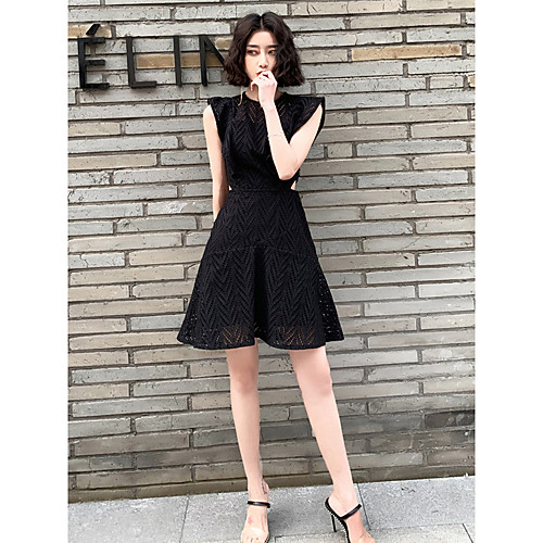 

A-Line Little Black Dress Cut Out Homecoming Cocktail Party Dress Jewel Neck Sleeveless Short / Mini Lace with Lace Insert 2021