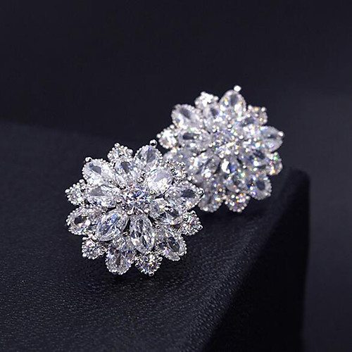 

Women's AAA Cubic Zirconia Stud Earrings 3D Petal Fashion Gold Plated Earrings Jewelry Silver For Christmas Party Evening Street Gift Date 1 Pair