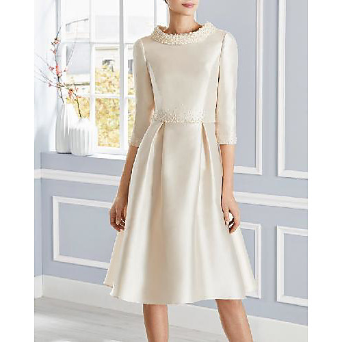

Sheath / Column Mother of the Bride Dress Elegant Jewel Neck Knee Length Satin Short Sleeve with Appliques 2021