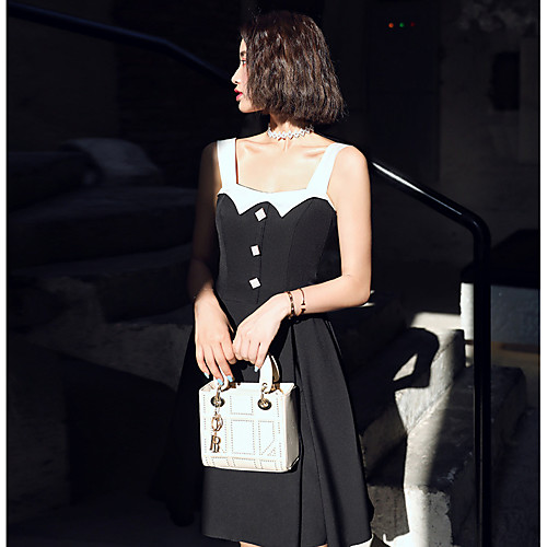

A-Line Little Black Dress Sexy Homecoming Party Wear Dress Scoop Neck Sleeveless Knee Length Jersey with Sleek 2021