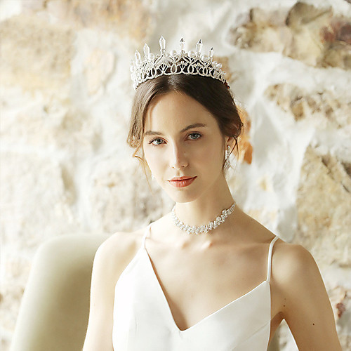 

Wedding Bridal Crystal Headpiece with Crystal / Pearls 1 Piece Wedding / Special Occasion Headpiece